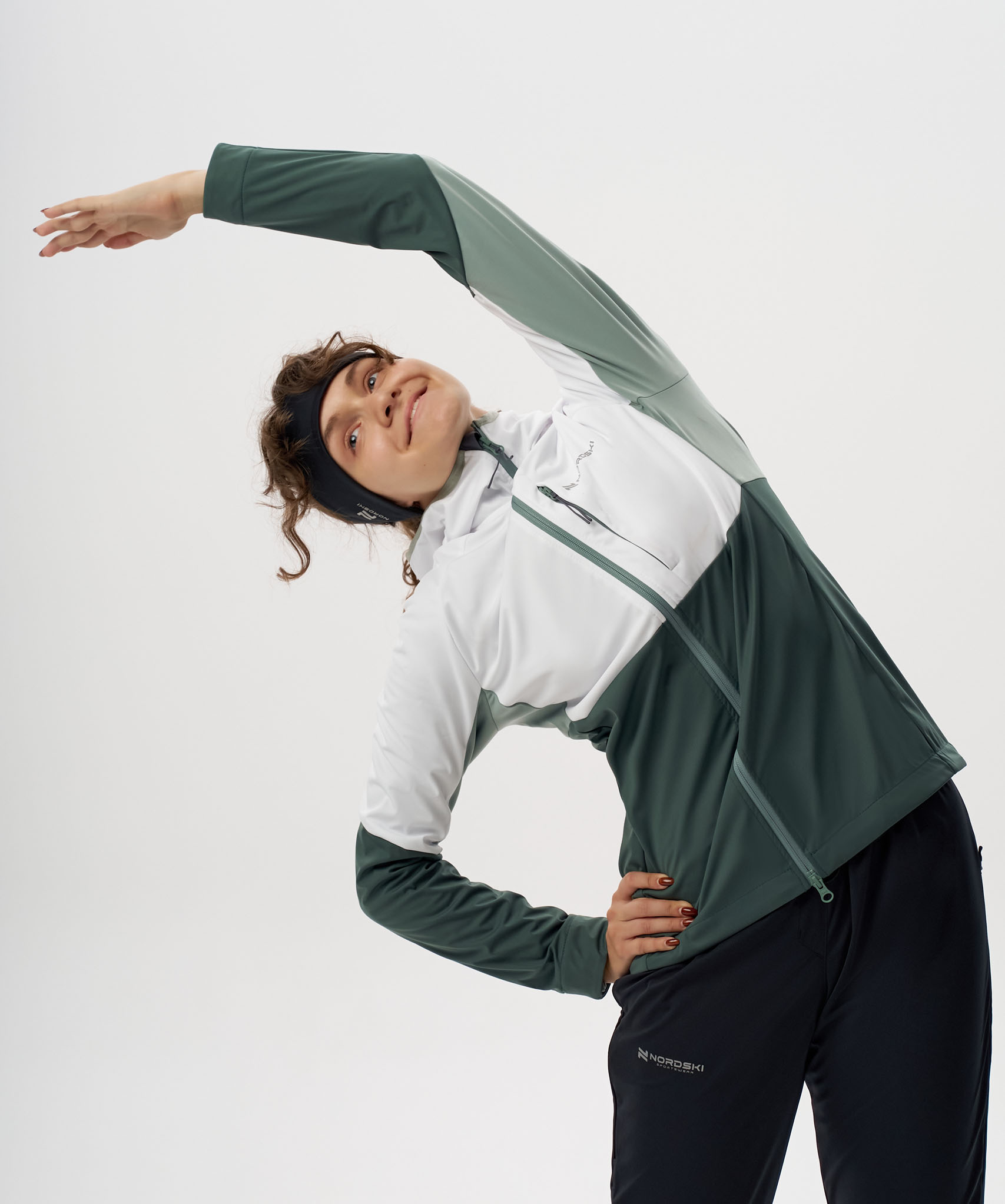 Тренировочная куртка Nordski PRO TOUR HOOD White/Dark Mint/Ice Mint W